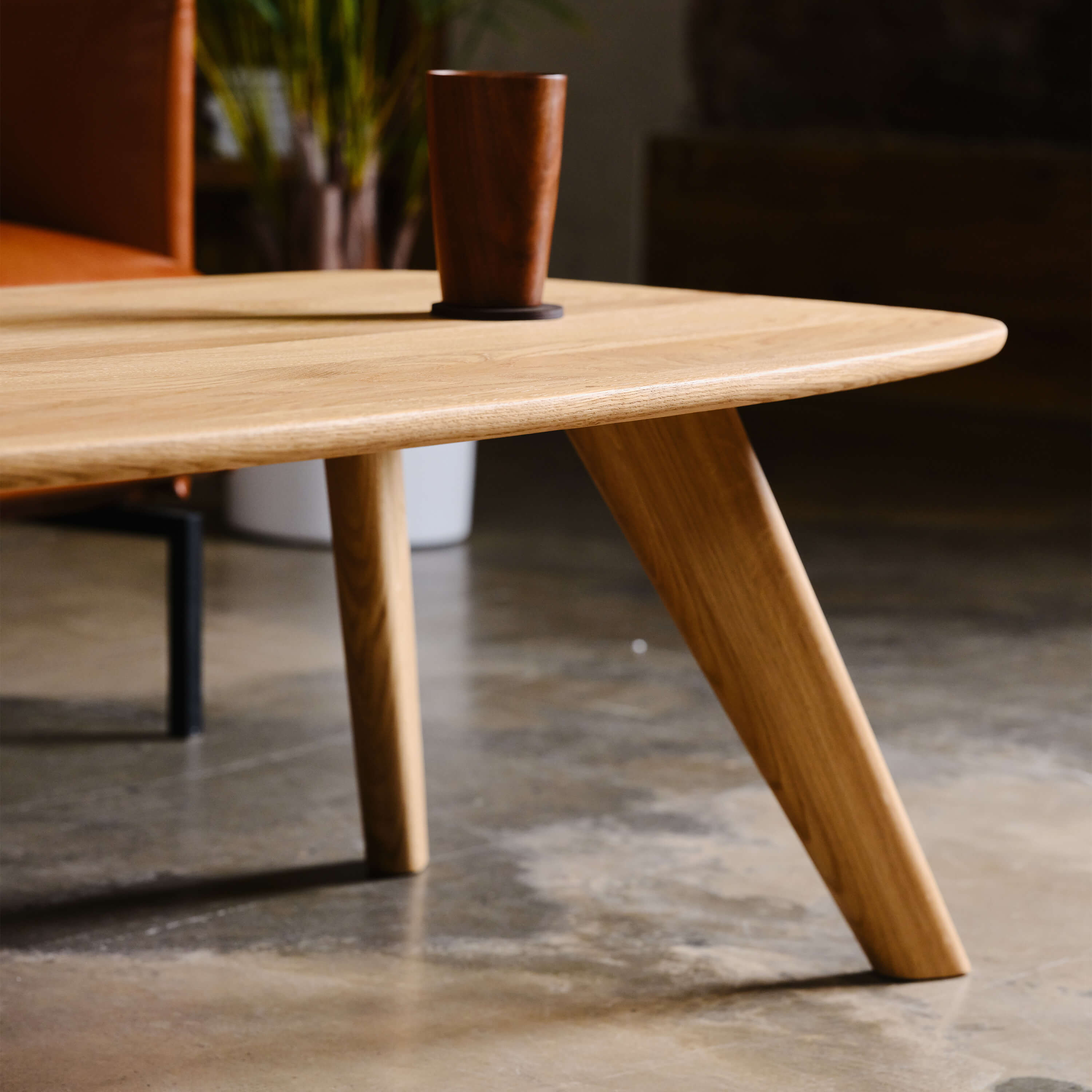 THE ARTEMIS - coffee table