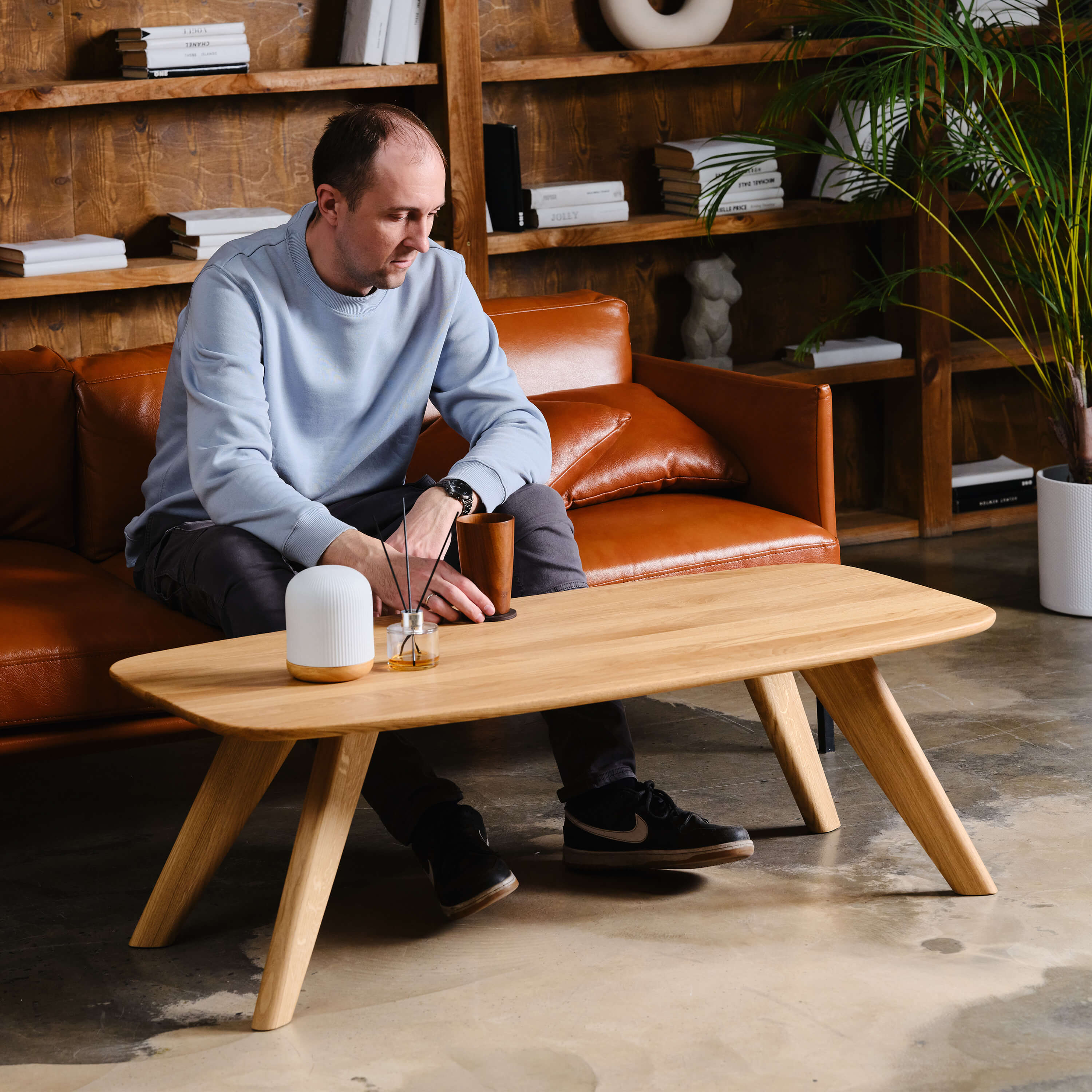 THE ARTEMIS - coffee table