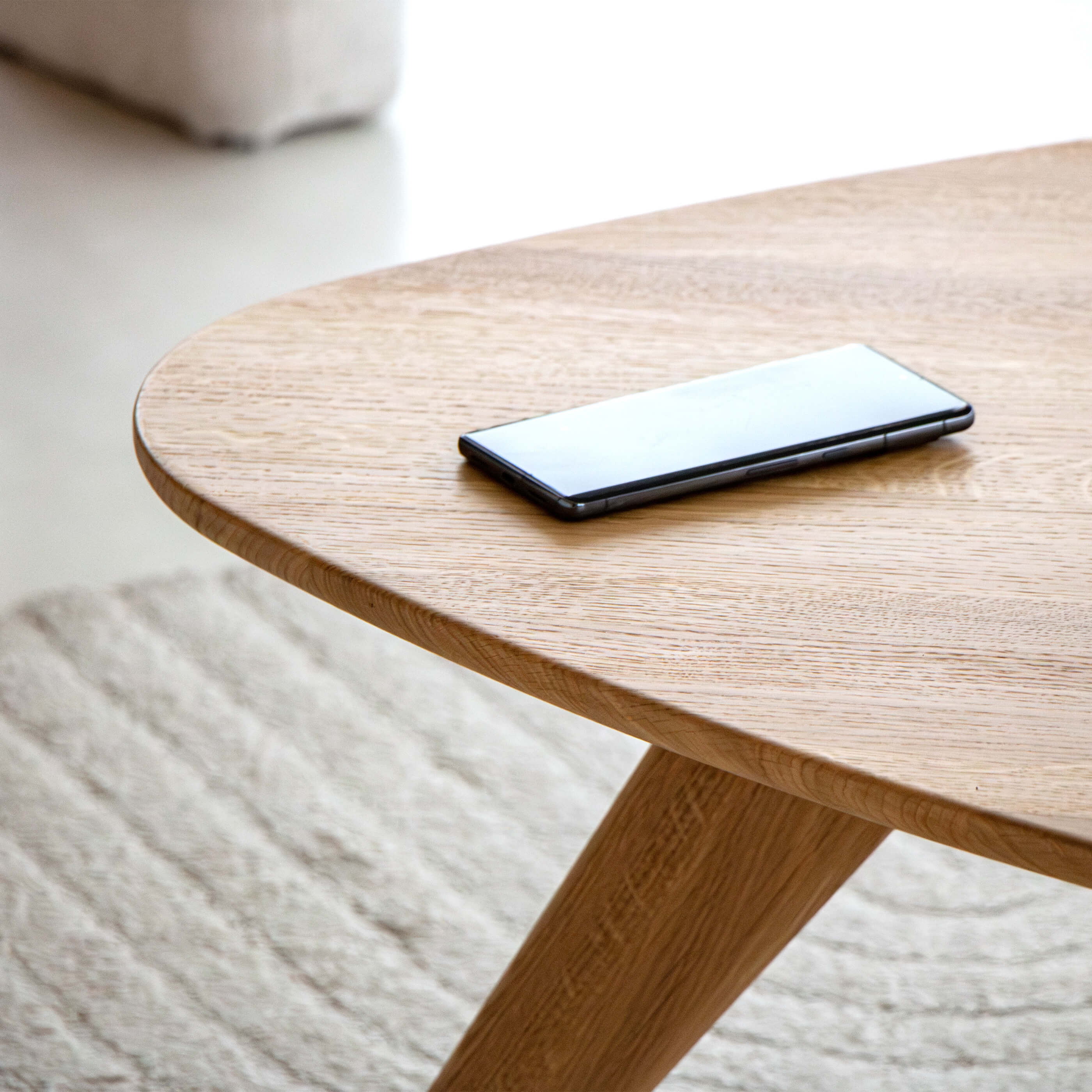 THE MEDIAN - coffee table