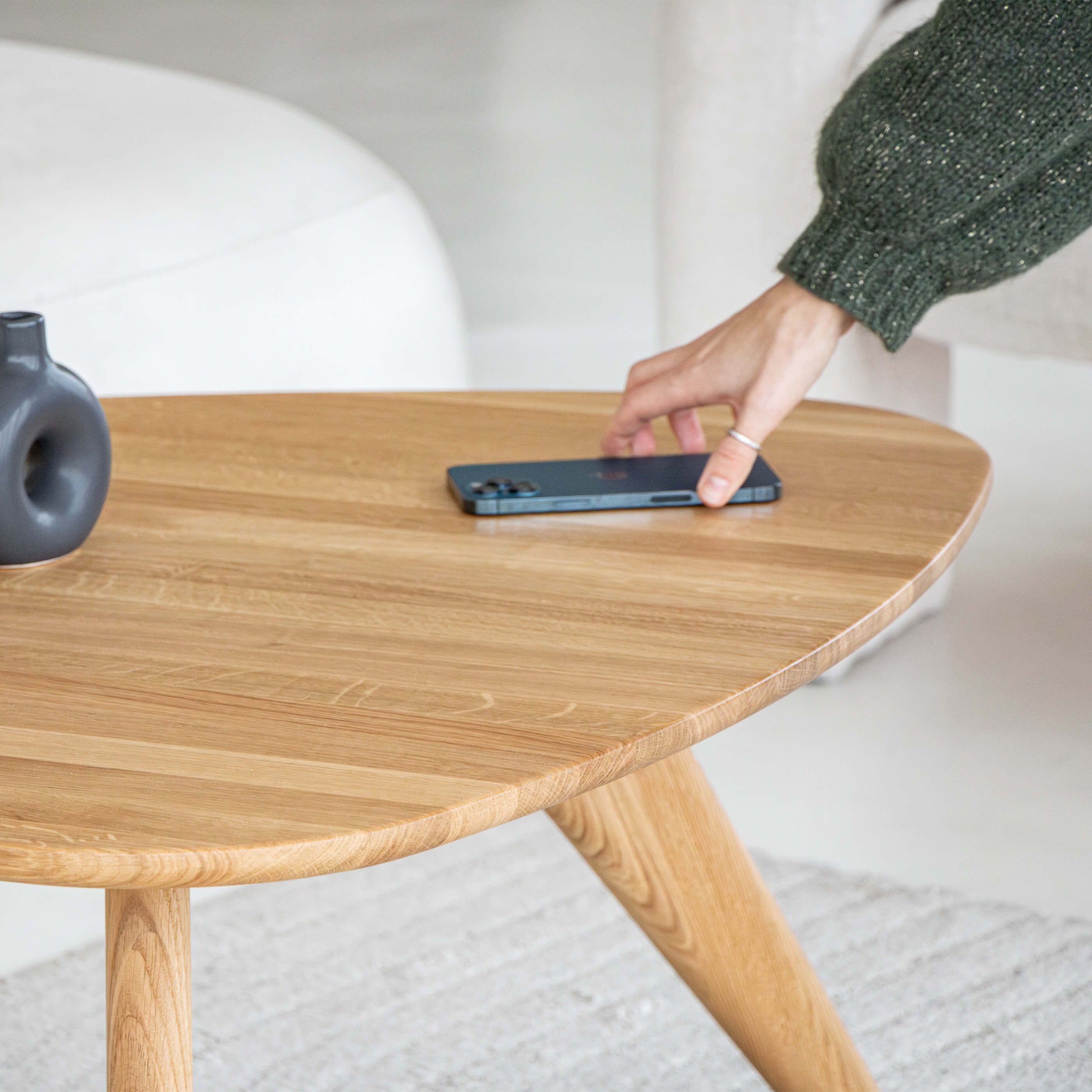 THE MEDIAN - coffee table