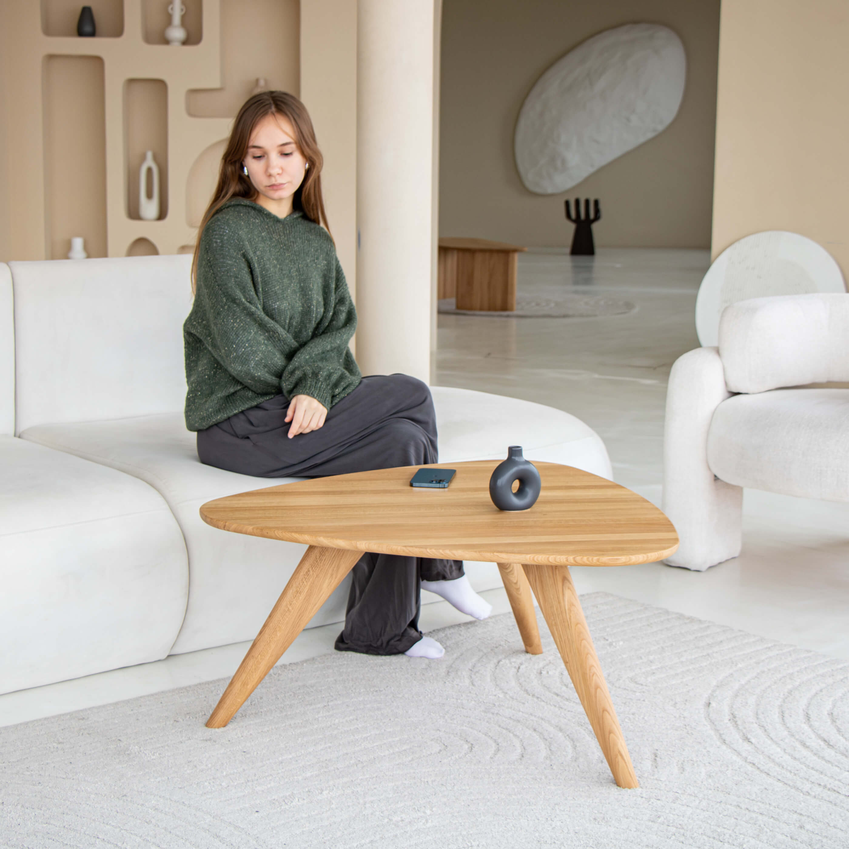 THE MEDIAN - coffee table