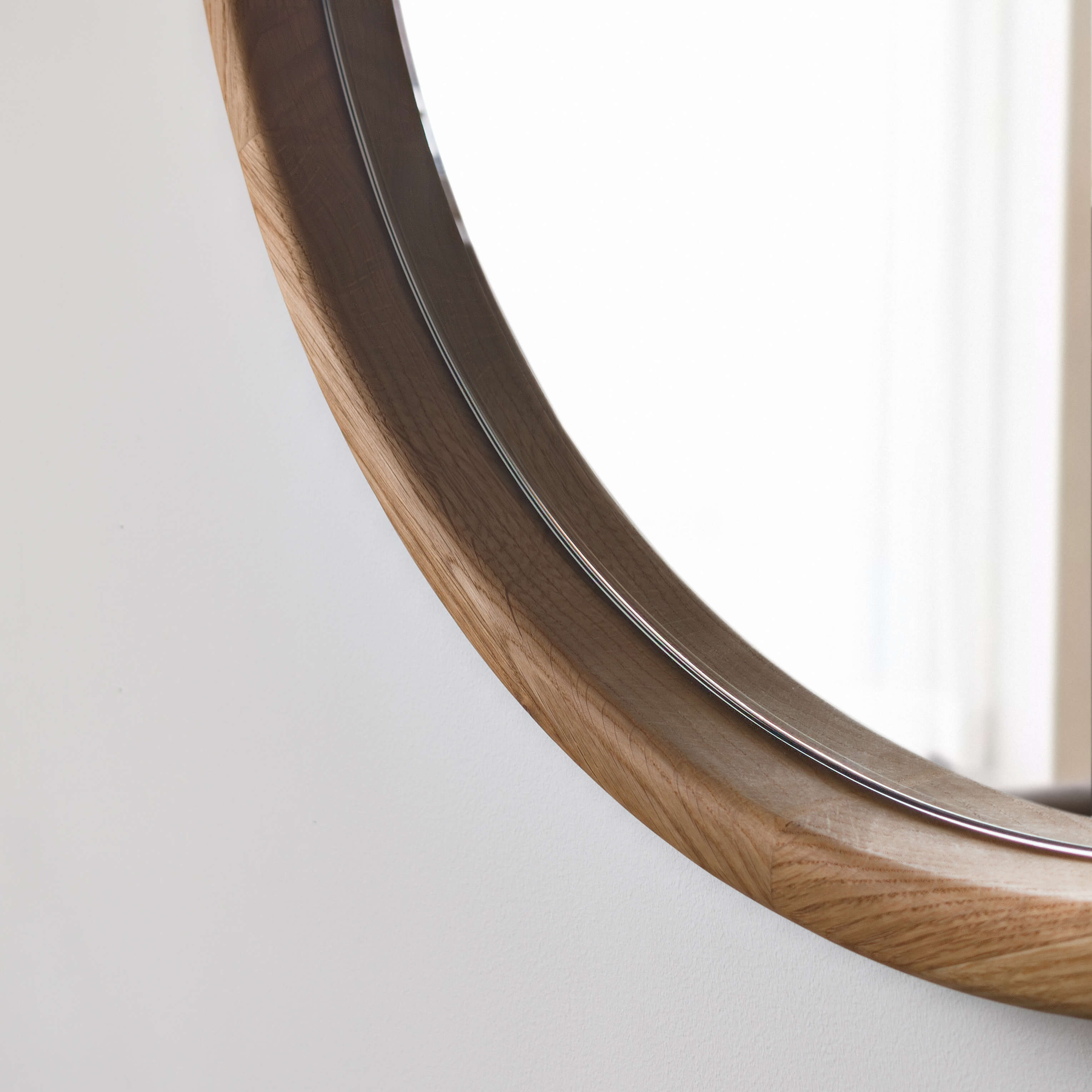 THE KOLO - mirror